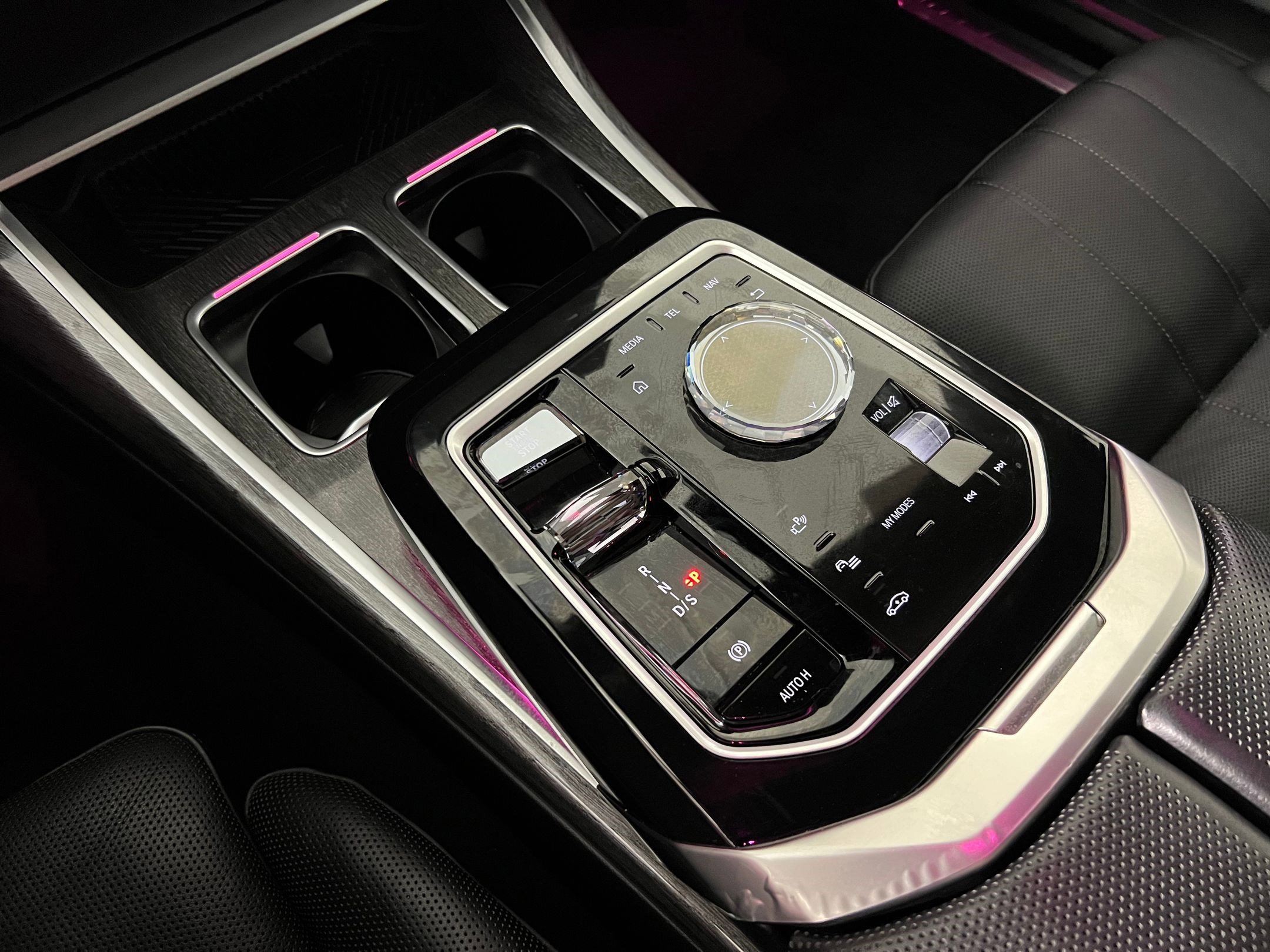 Used 2024 BMW 740i xDrive image 18