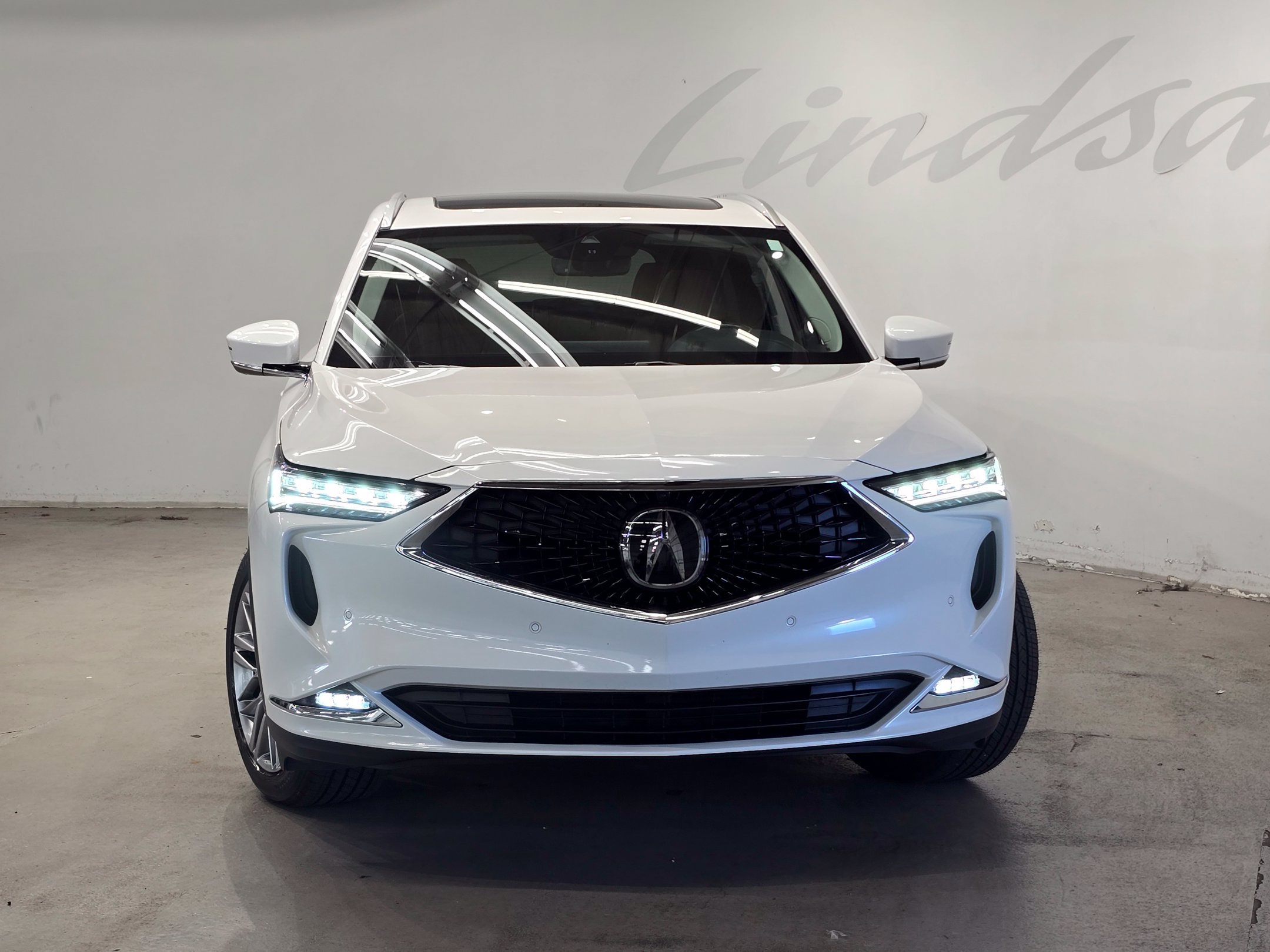 Used 2024 Acura MDX w/ Advance Package AWD/4WD image 2
