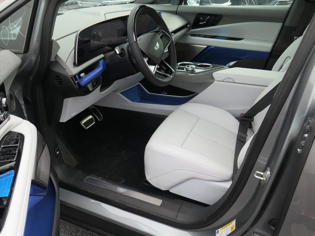 New 2025 Cadillac Optiq Sport 2 image 11