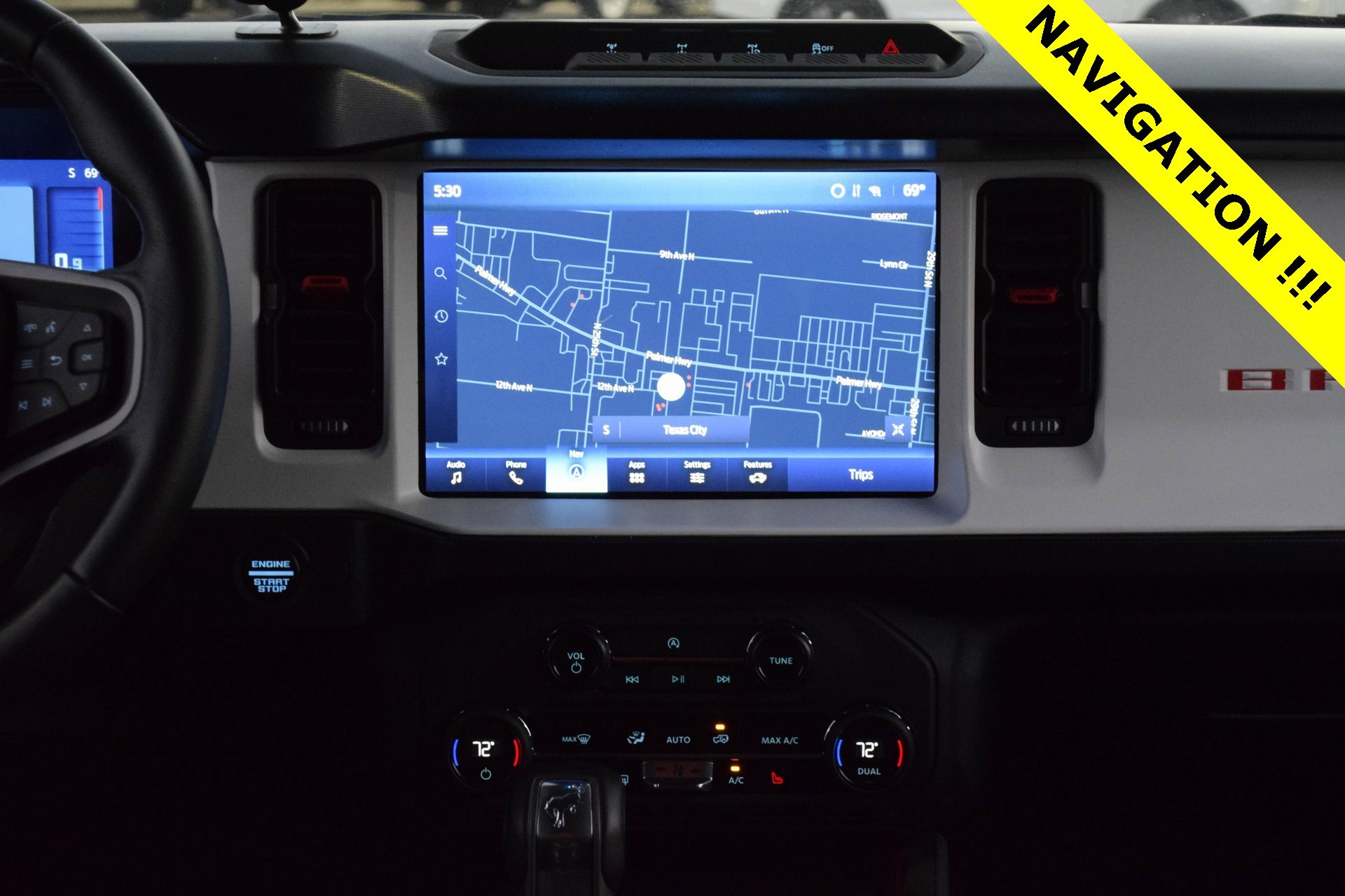 Certified 2024 Ford Bronco Heritage Edition image 4