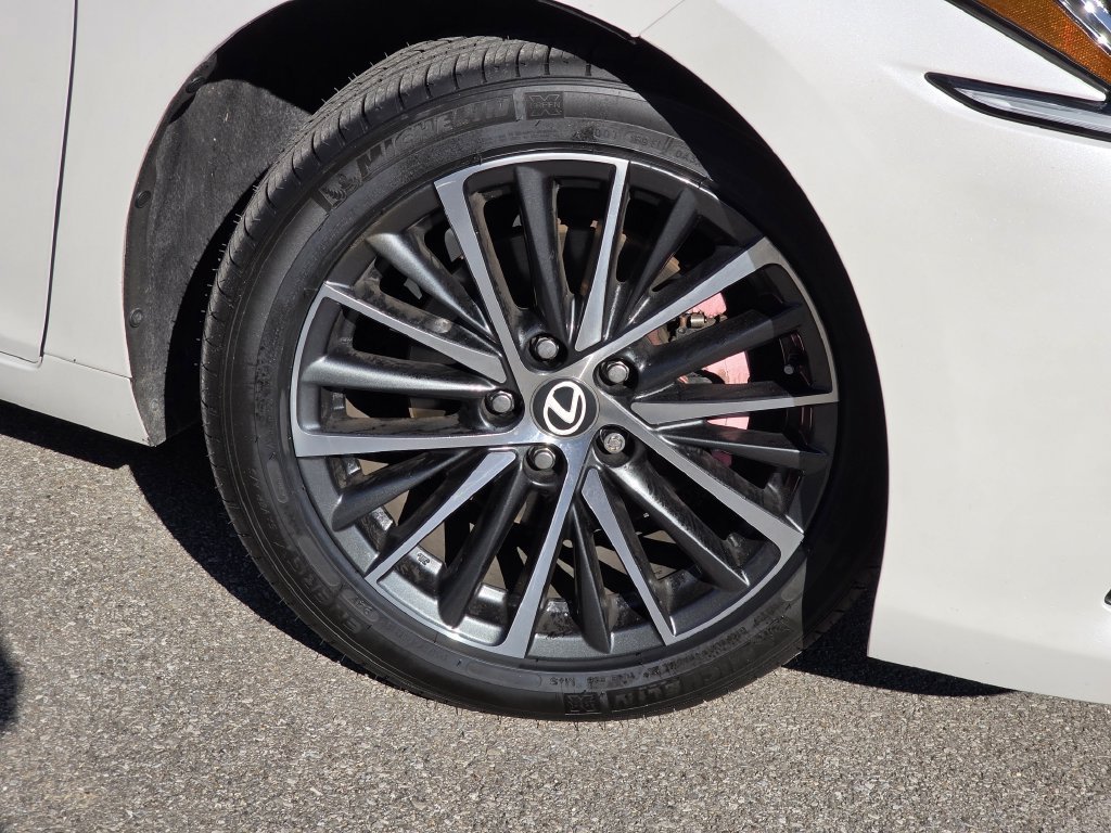 Certified 2023 Lexus ES 350 w/ Premium Package FWD image 8