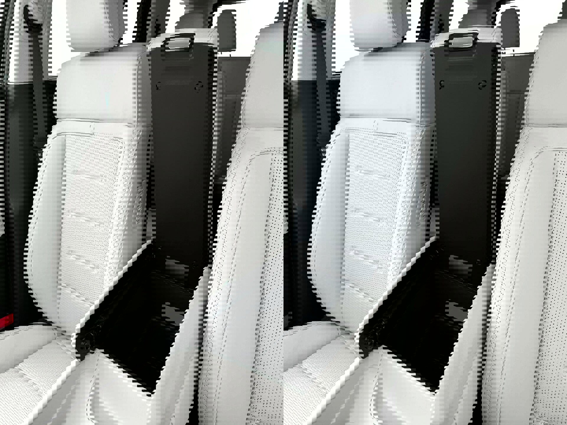 New 2025 Hyundai Santa Fe Calligraphy image 18