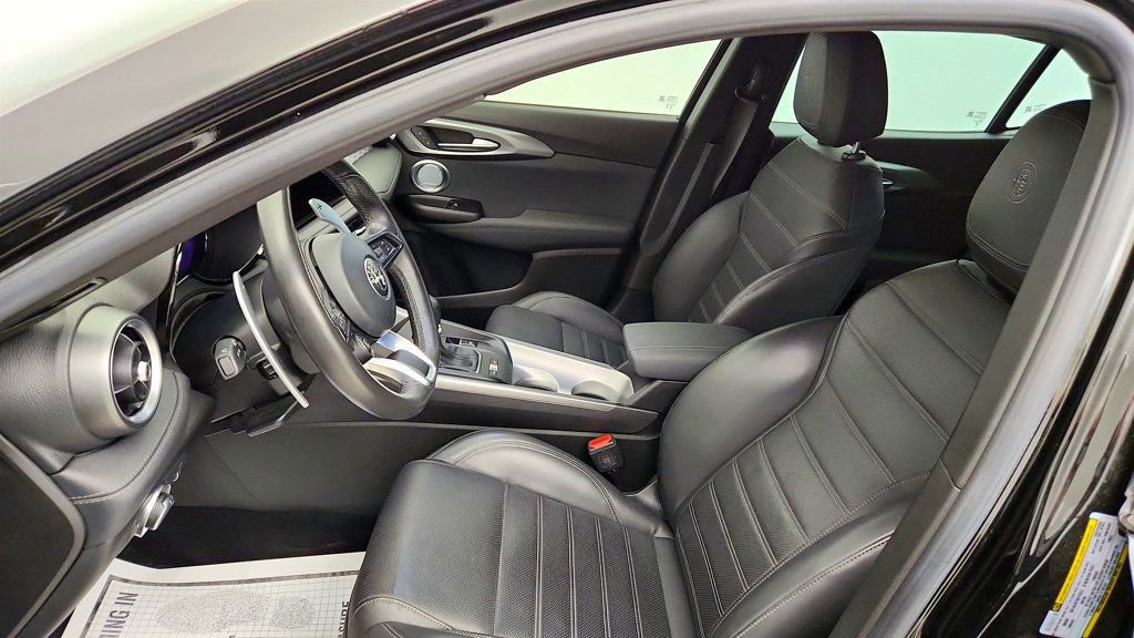 Used 2024 Alfa Romeo Tonale Veloce AWD/4WD image 22