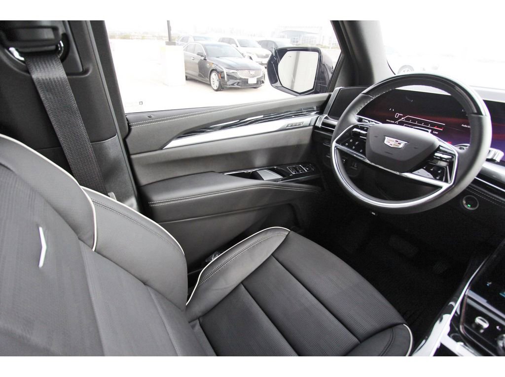 New 2026 Cadillac Escalade ESV Sport w/ Touring Package image 8