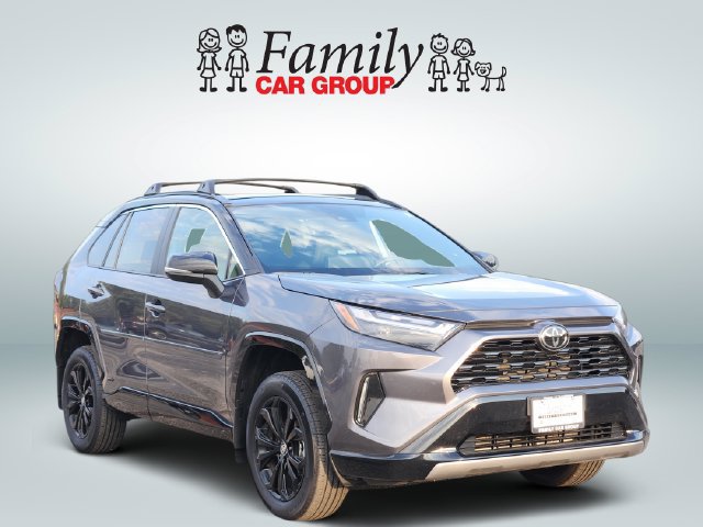 Certified 2025 Toyota RAV4 XSE AWD/4WD image 2