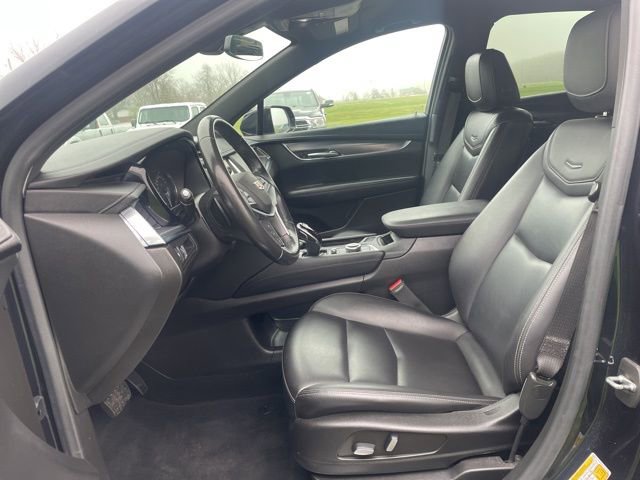 Used 2022 Cadillac XT5 Luxury image 12