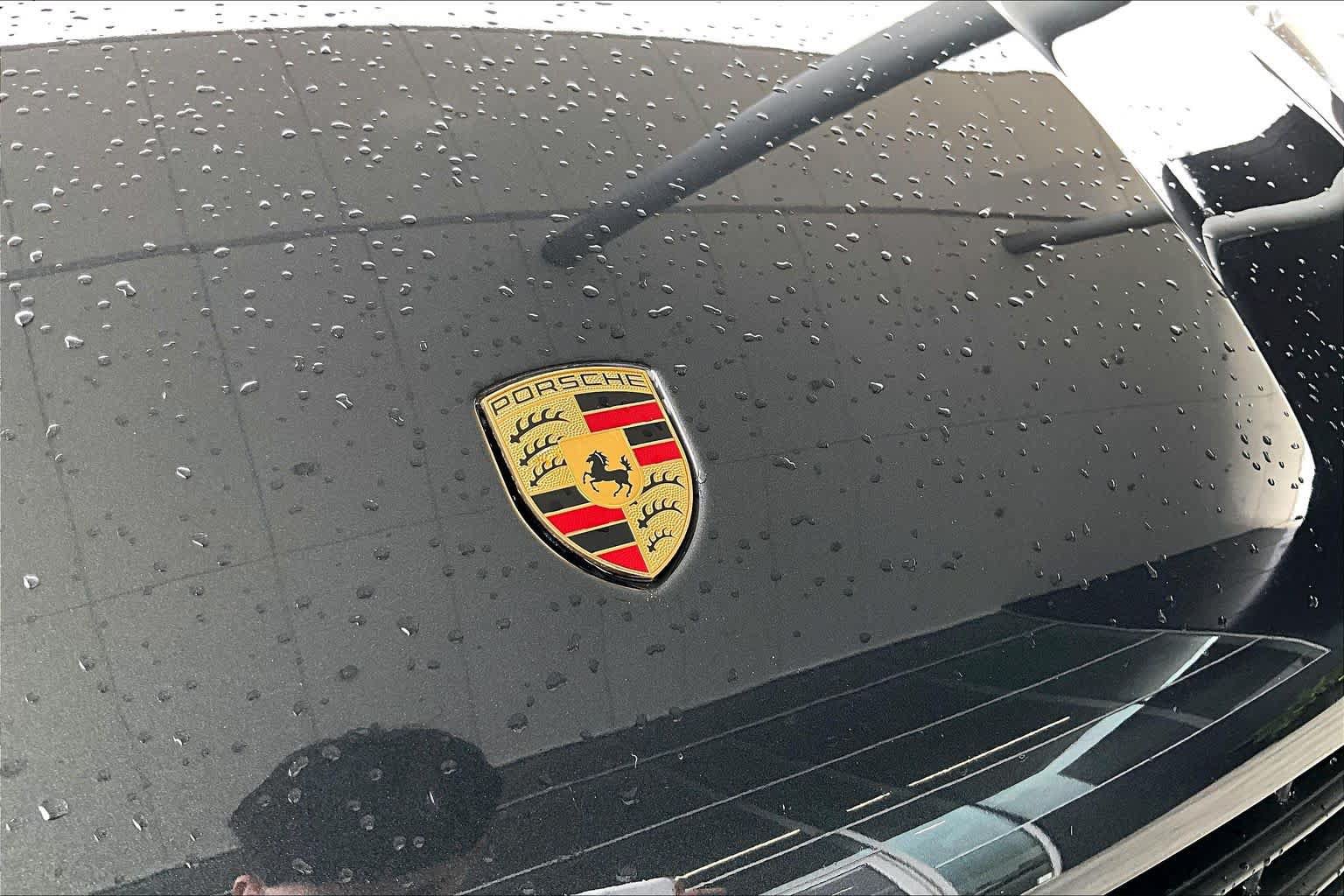 Used 2019 Porsche Macan AWD/4WD image 10