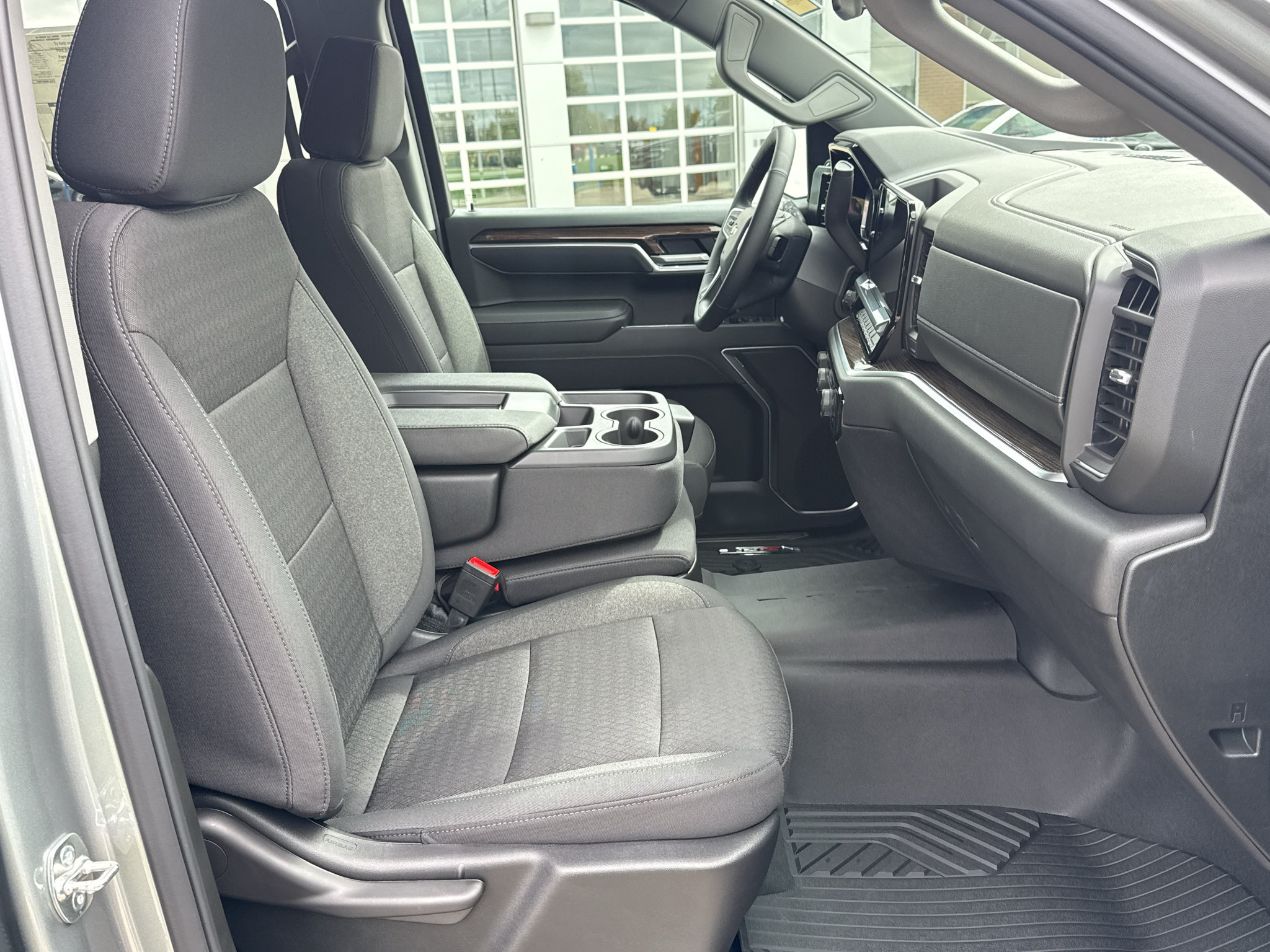 New 2026 Chevrolet Silverado 1500 LT w/ Z71 Off-Road Package AWD/4WD image 45