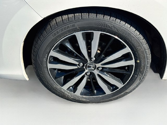 Used 2020 Honda Fit EX image 37