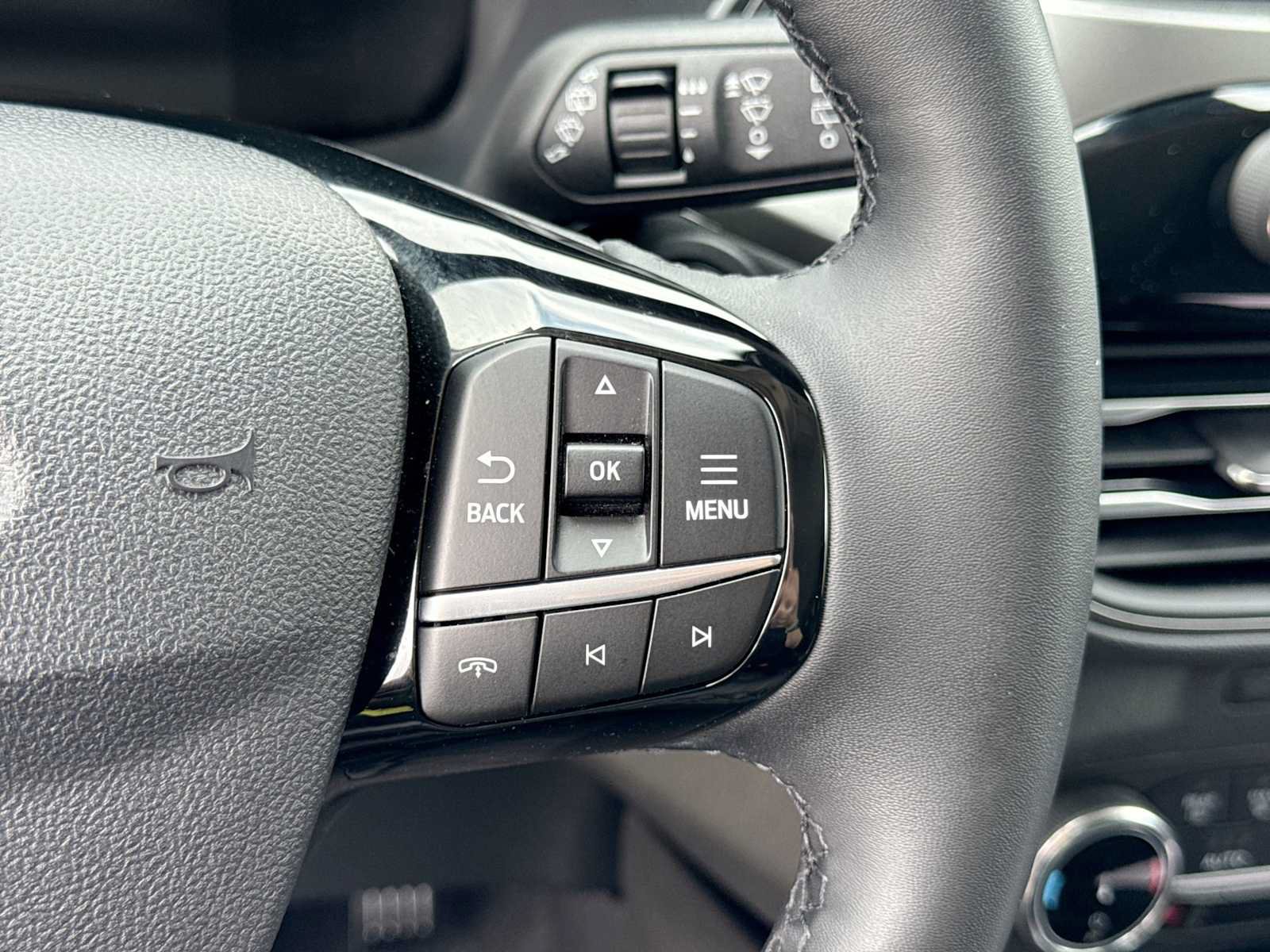Used 2023 Ford Escape Active AWD/4WD image 23