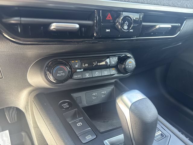 New 2026 Nissan Kicks SV w/ Charging Package FWD image 22
