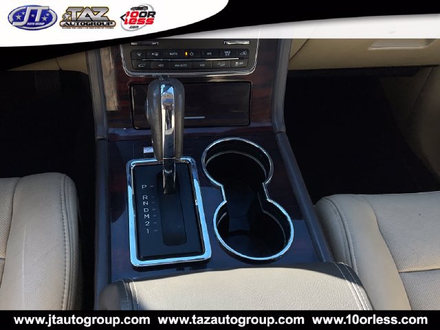 Used 2017 Lincoln Navigator Reserve AWD/4WD image 18