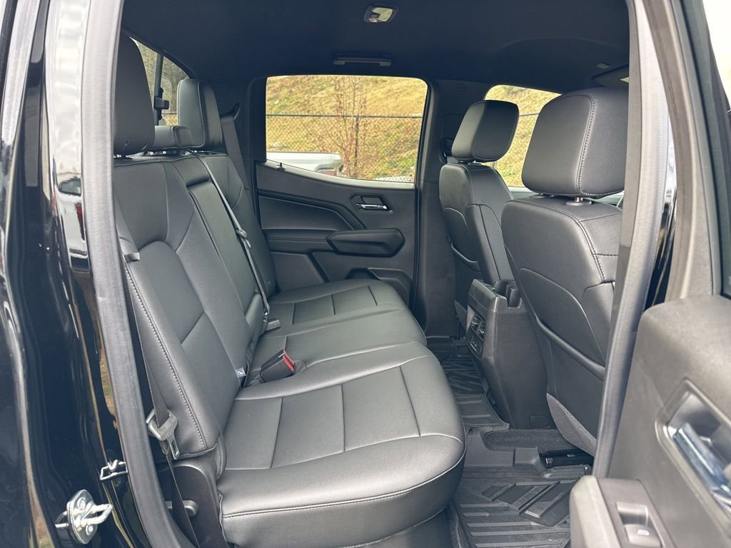 New 2025 GMC Canyon Elevation w/ Convenience Package image 28