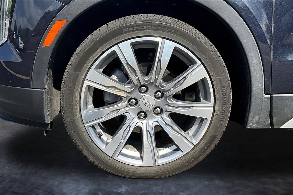 Certified 2023 Cadillac XT4 Premium Luxury w/ Cold Weather Package AWD/4WD image 32
