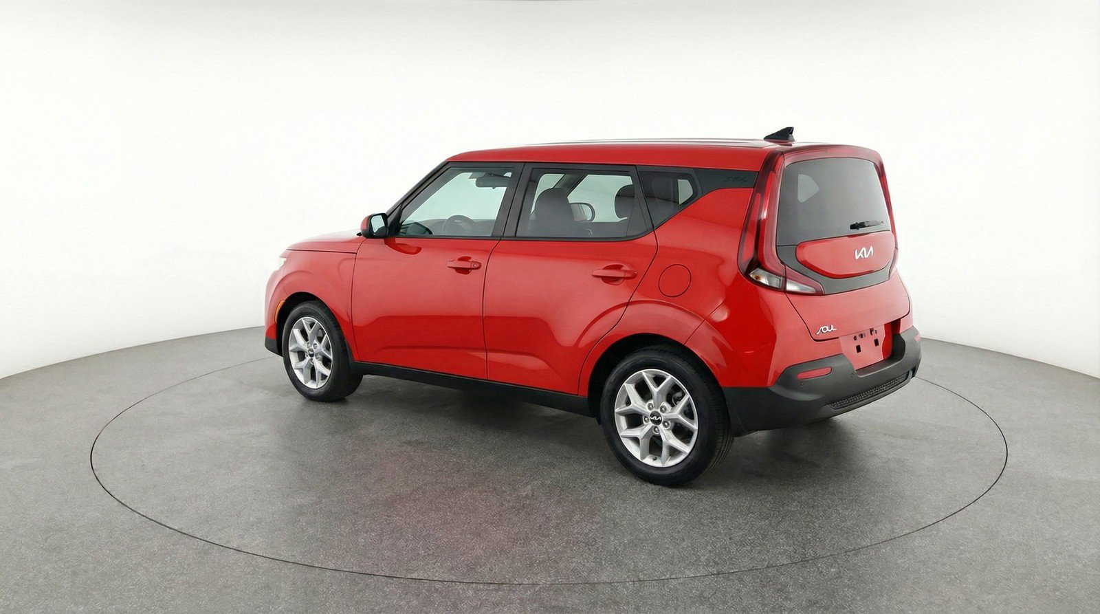 Used 2025 Kia Soul LX w/ LX Technology Package FWD image 6