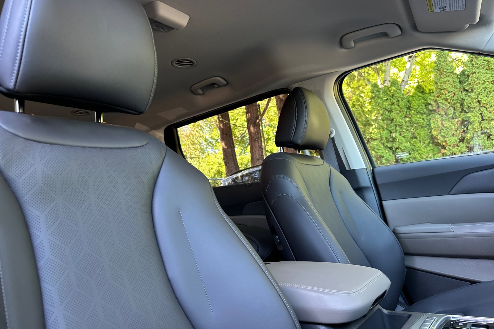 New 2026 Kia Carnival EX image 14