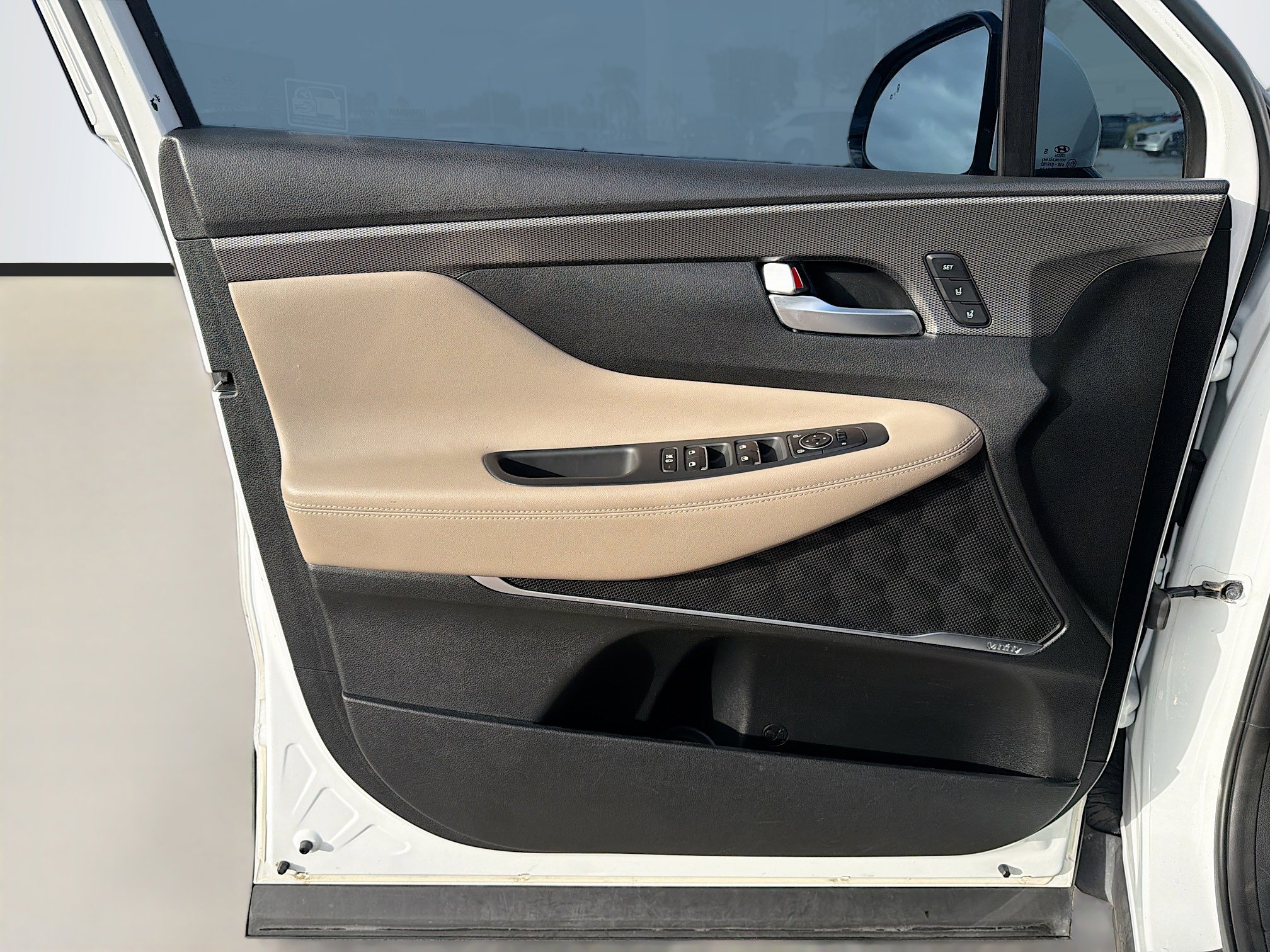 Used 2019 Hyundai Santa Fe FWD image 23