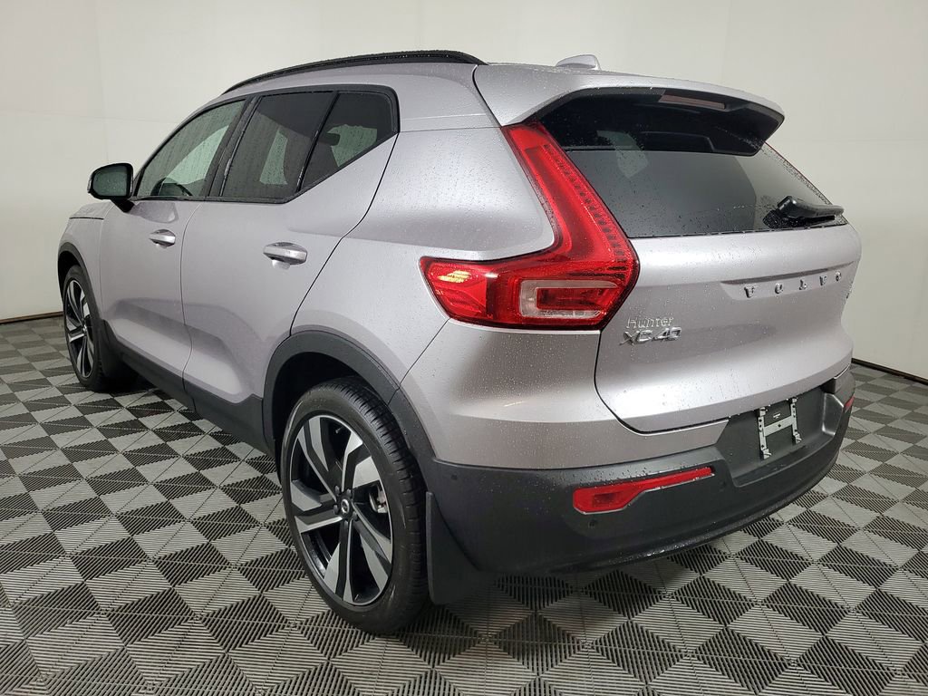 Used 2026 Volvo XC40 B5 Ultra w/ Protection Package Premier image 6
