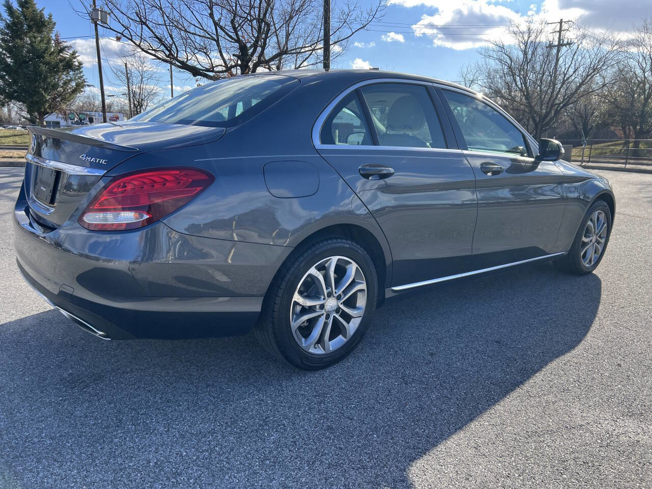 Used 2016 Mercedes-Benz C 300 C 300 4MATIC AWD 4dr Sedan image 4