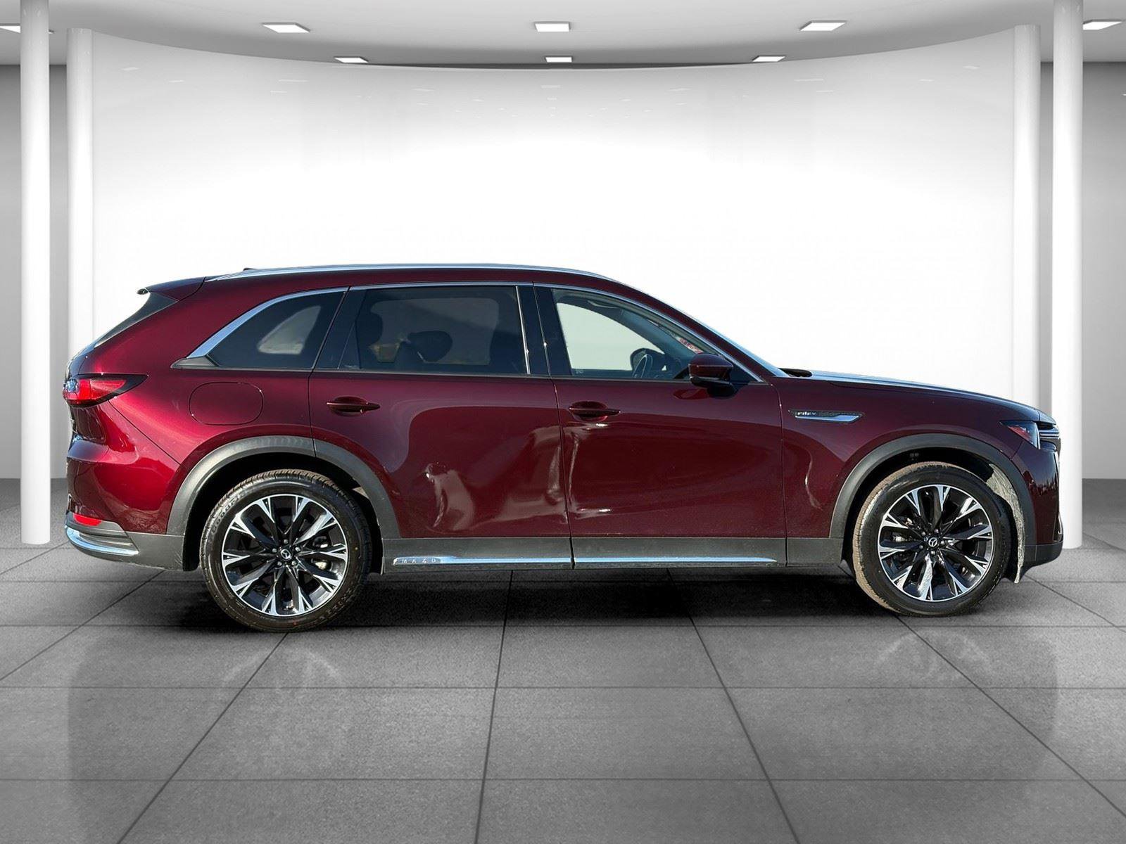 Used 2024 MAZDA CX-90 Plug-In Hybrid w/ Premium Pkg image 8