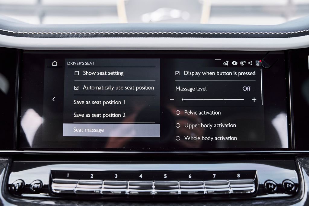 Used 2026 Rolls-Royce Cullinan Black Badge AWD/4WD image 87