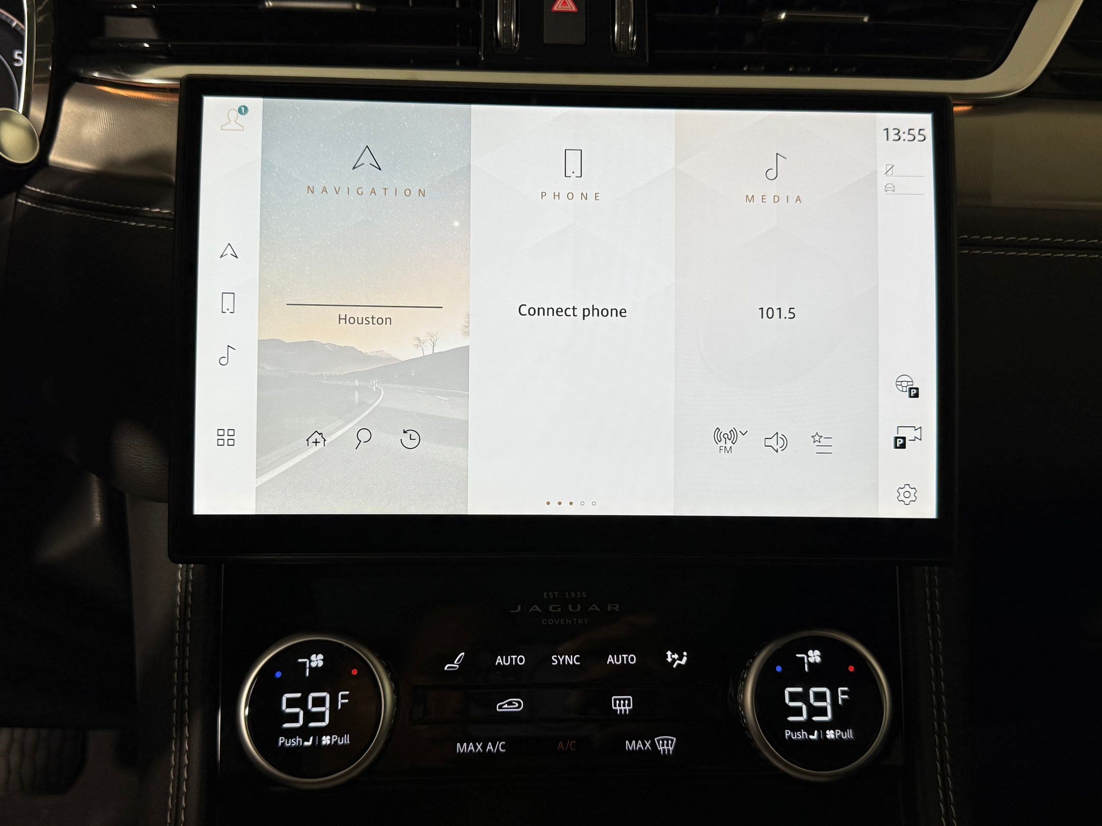 New 2026 Jaguar F-PACE R-Dynamic S AWD/4WD image 19