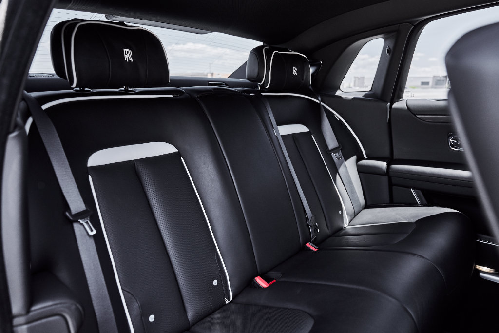 Used 2023 Rolls-Royce Ghost AWD/4WD image 41