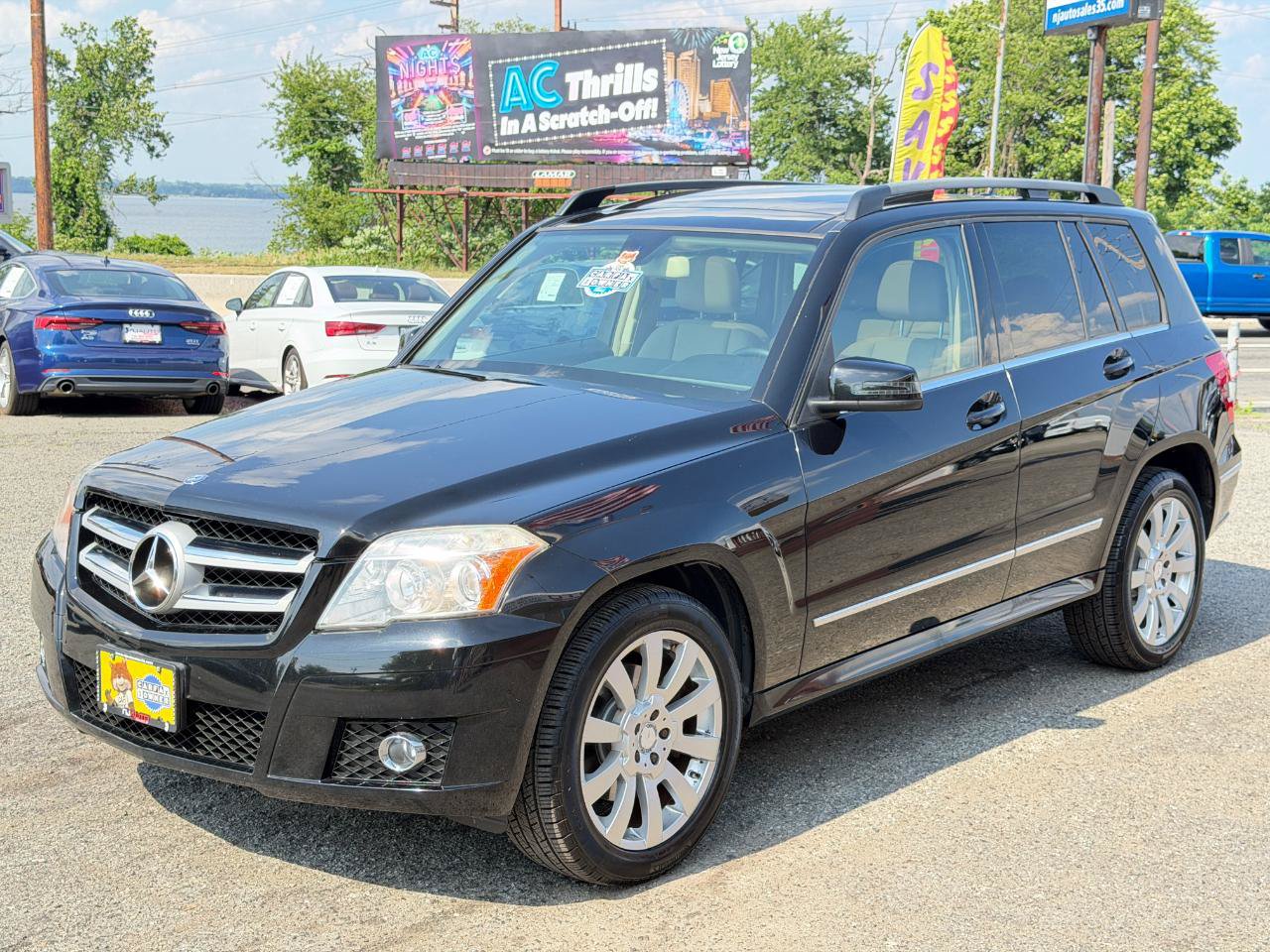 Used 2011 Mercedes-Benz GLK 350 4MATIC image 8