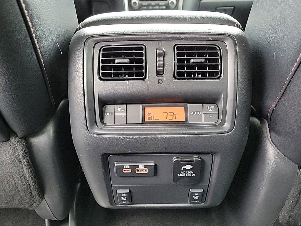 Used 2020 Nissan Pathfinder SL image 19