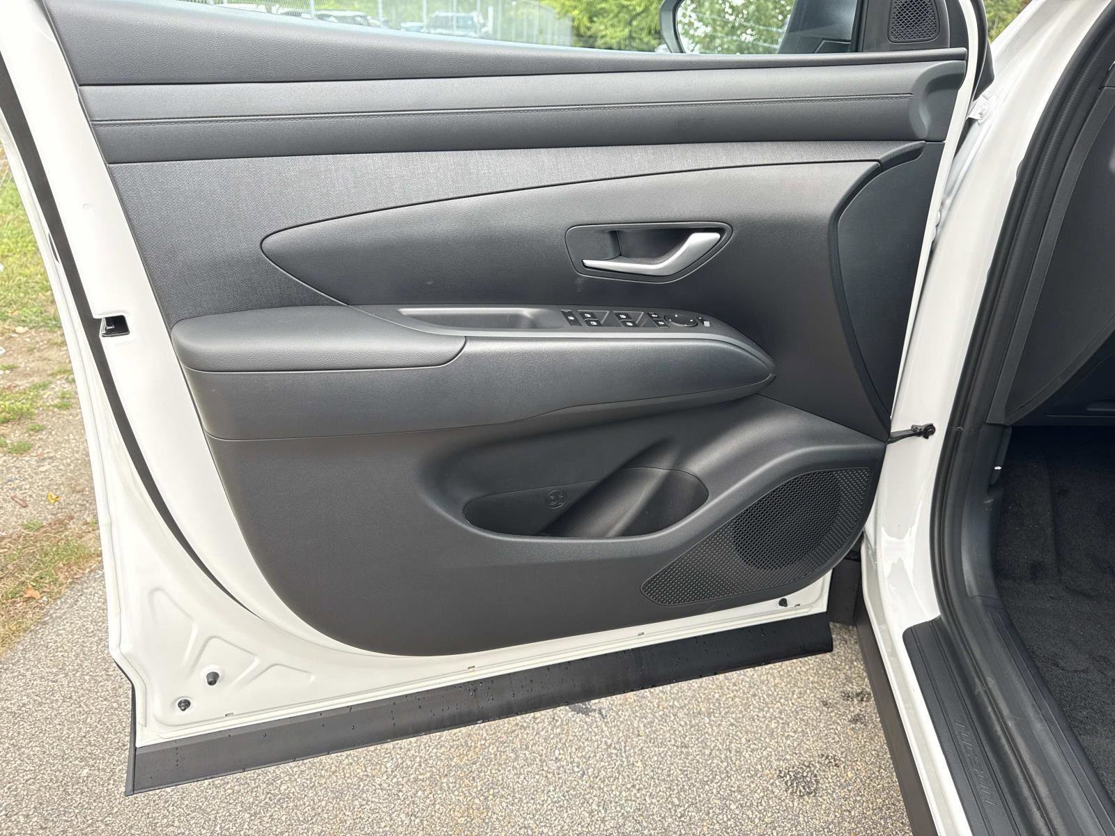 New 2025 Hyundai Tucson SEL image 17