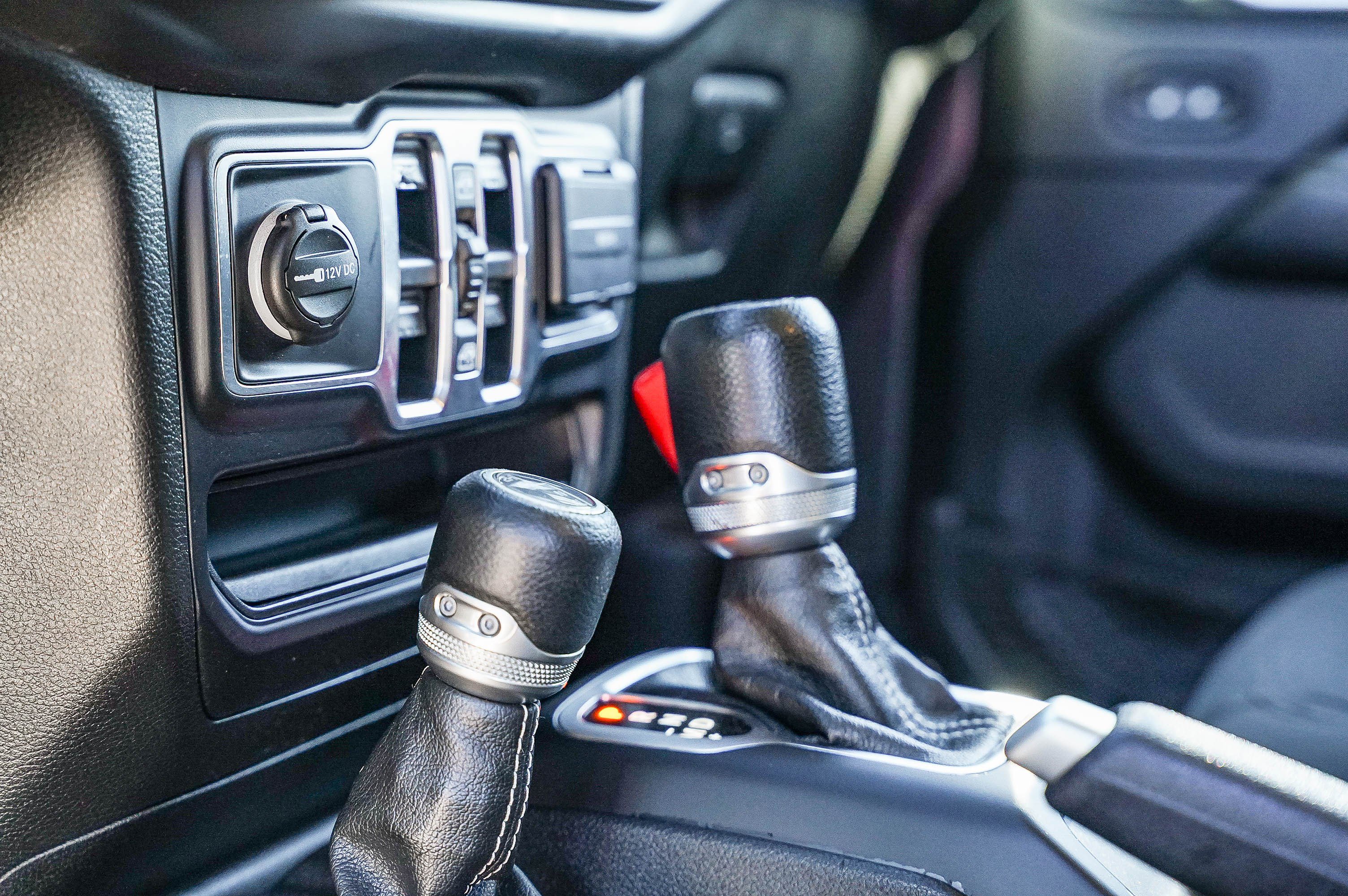 Used 2020 Jeep Wrangler Unlimited Sahara image 20