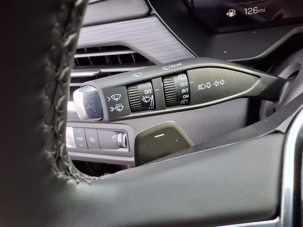 Used 2025 GMC Acadia Elevation image 8