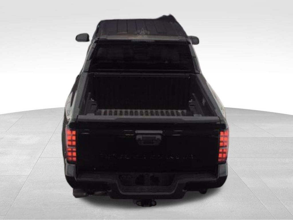 Used 2025 Toyota Tacoma SR5 image 7