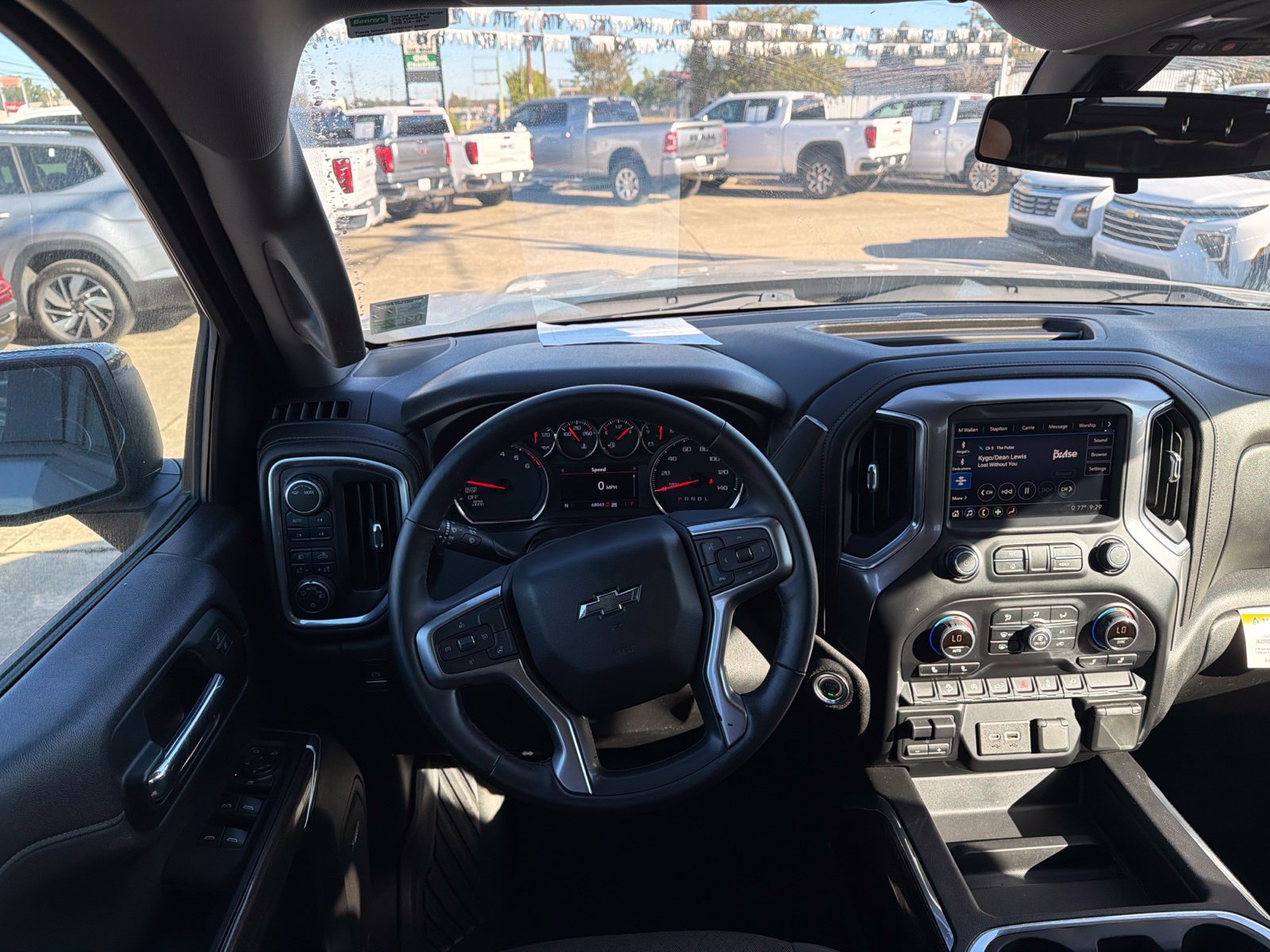 Used 2020 Chevrolet Silverado 1500 RST AWD/4WD image 11