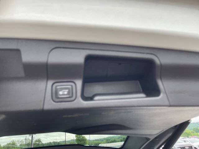Used 2020 GMC Acadia Denali w/ LPO, 'HIT The Road' Package AWD/4WD image 33