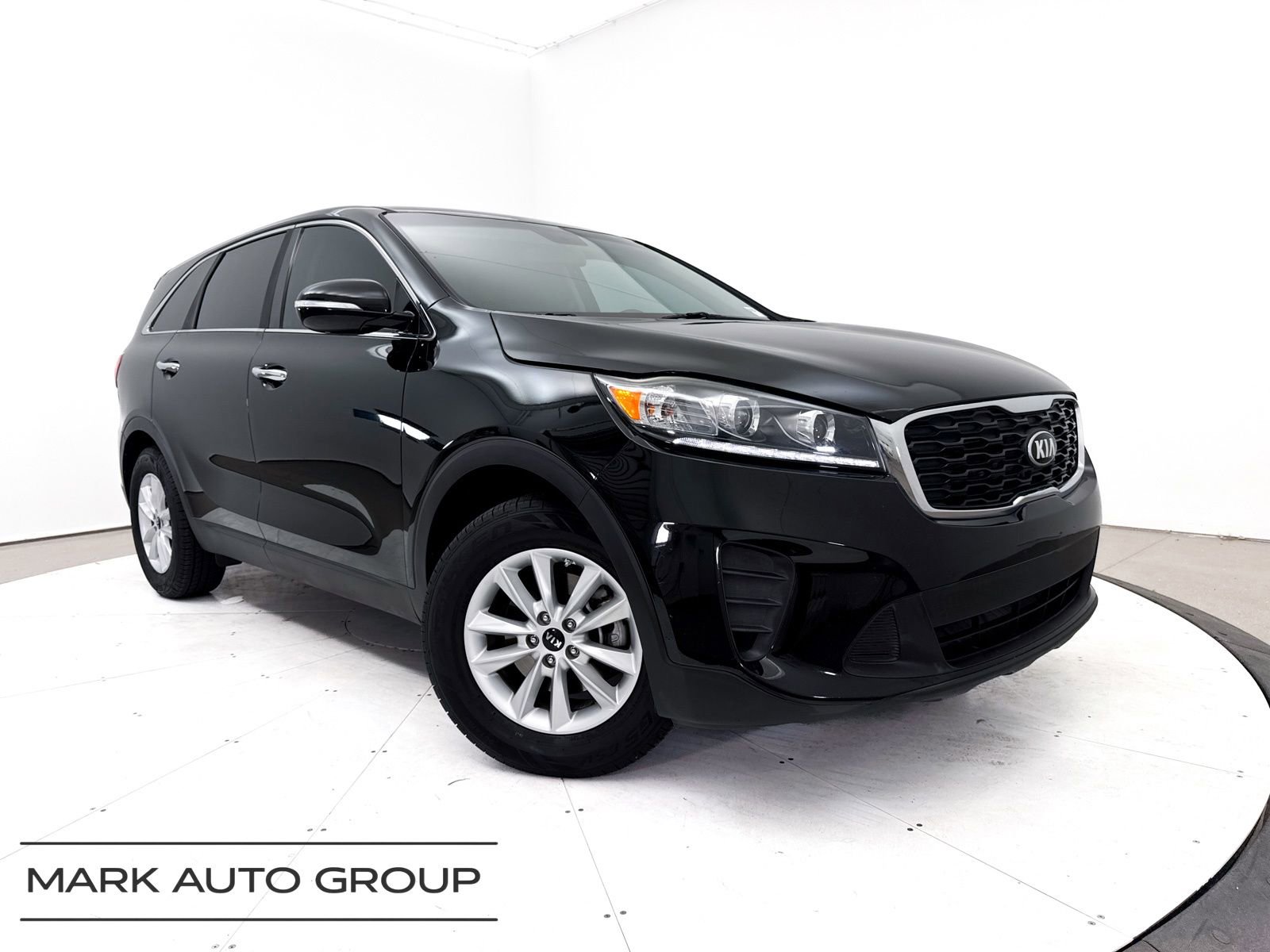 Used 2020 Kia Sorento LX FWD image 1