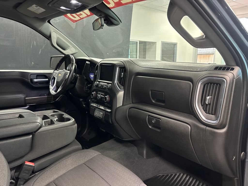 Used 2021 Chevrolet Silverado 1500 LT w/ Safety Package II AWD/4WD image 13