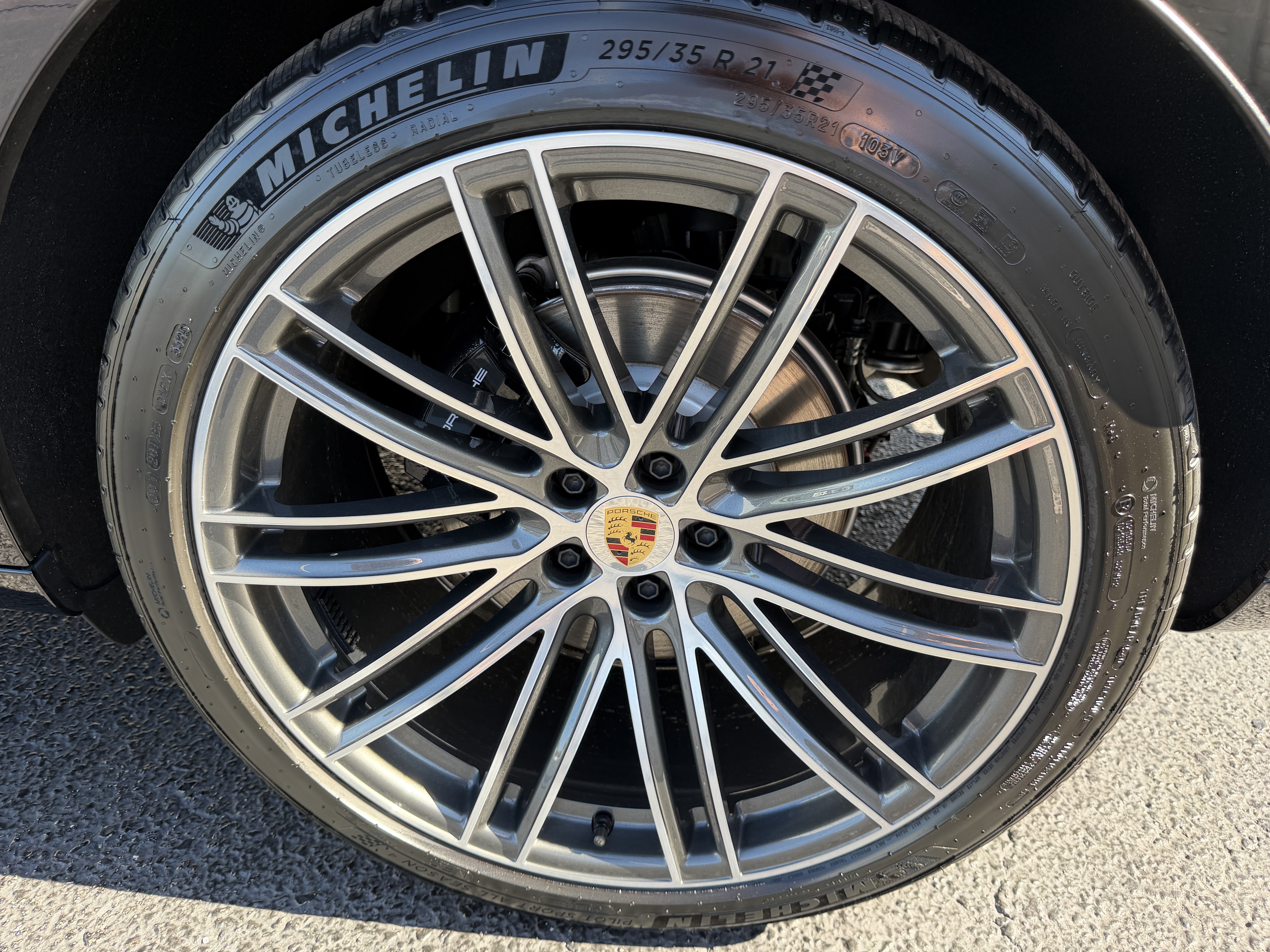 New 2026 Porsche Macan S AWD/4WD image 9