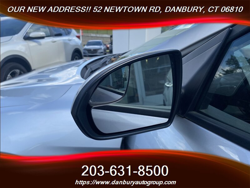 Used 2018 Hyundai Elantra SE FWD image 20