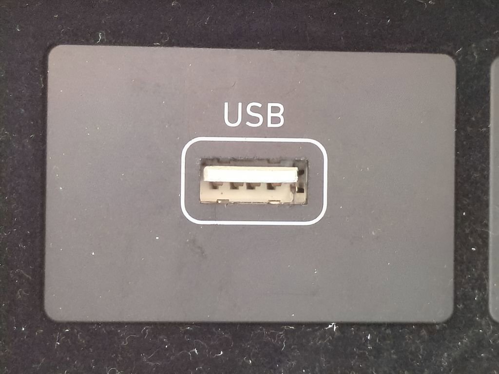 Used 2022 Genesis G90 5.0 Ultimate image 22