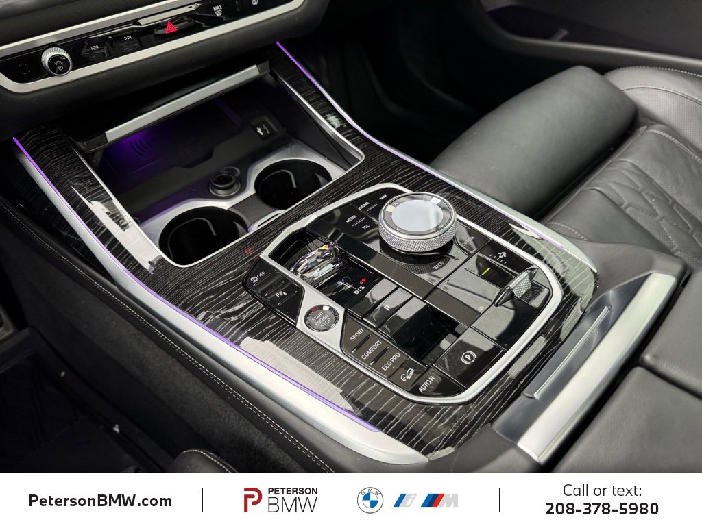 Used 2025 BMW X7 M60i image 33