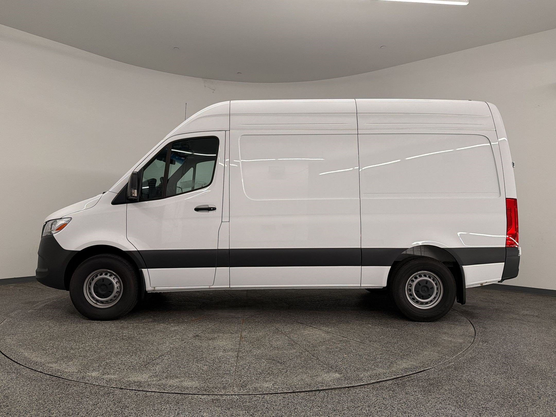 New 2025 Mercedes-Benz Sprinter 2500 image 2