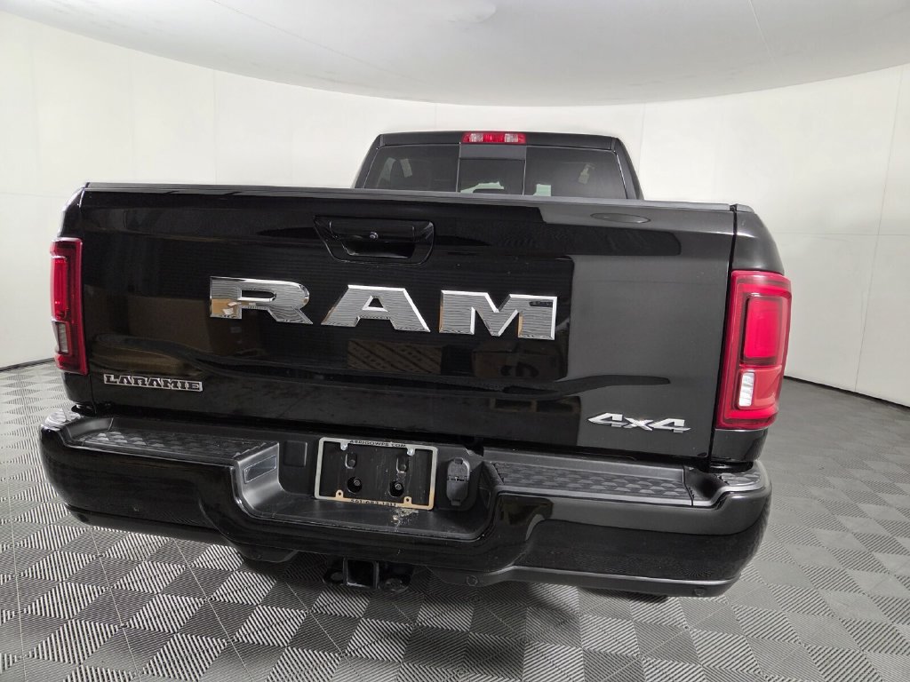 Used 2026 RAM 2500 Laramie AWD/4WD image 5