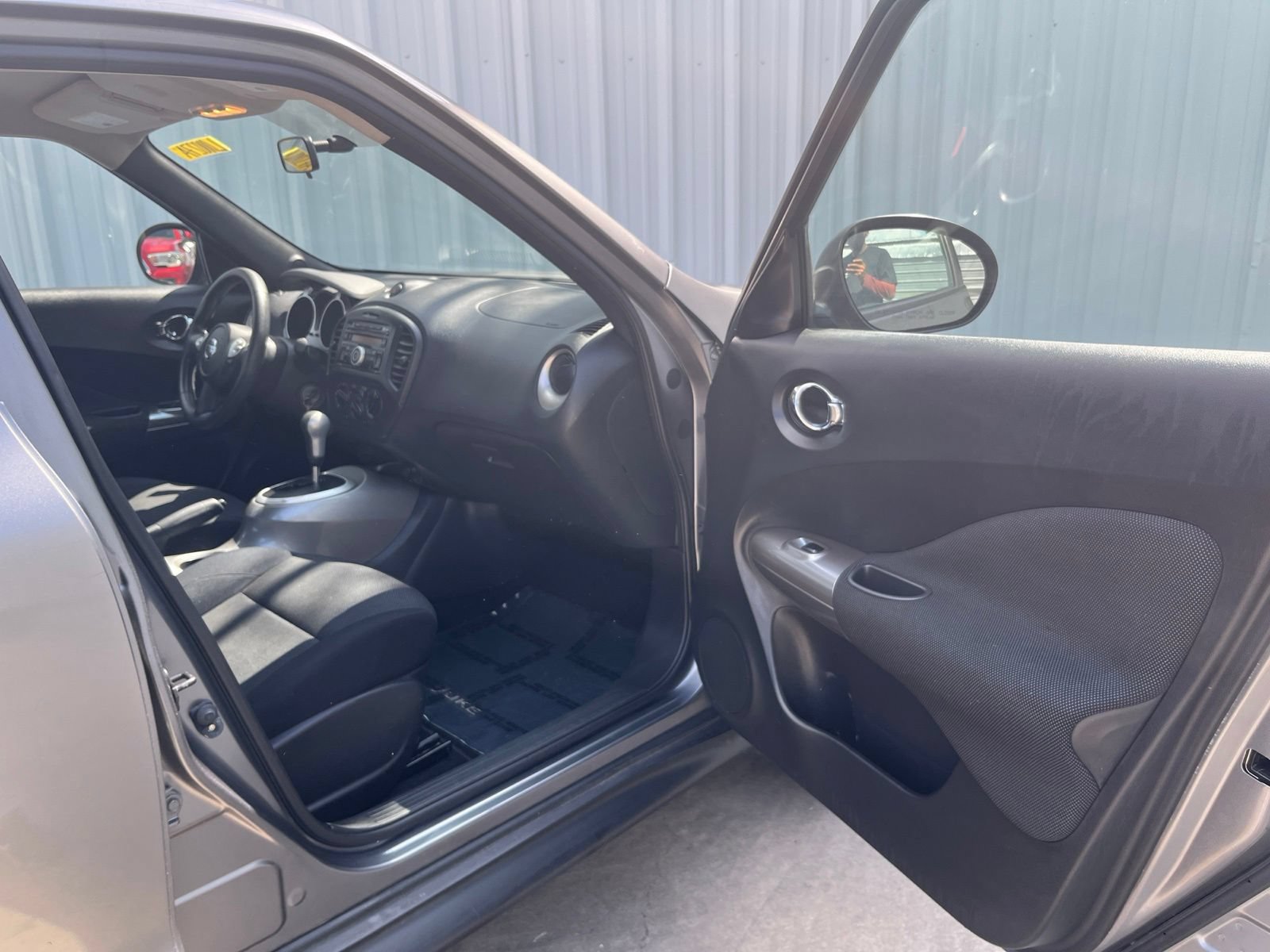 Used 2014 Nissan Juke S FWD image 16