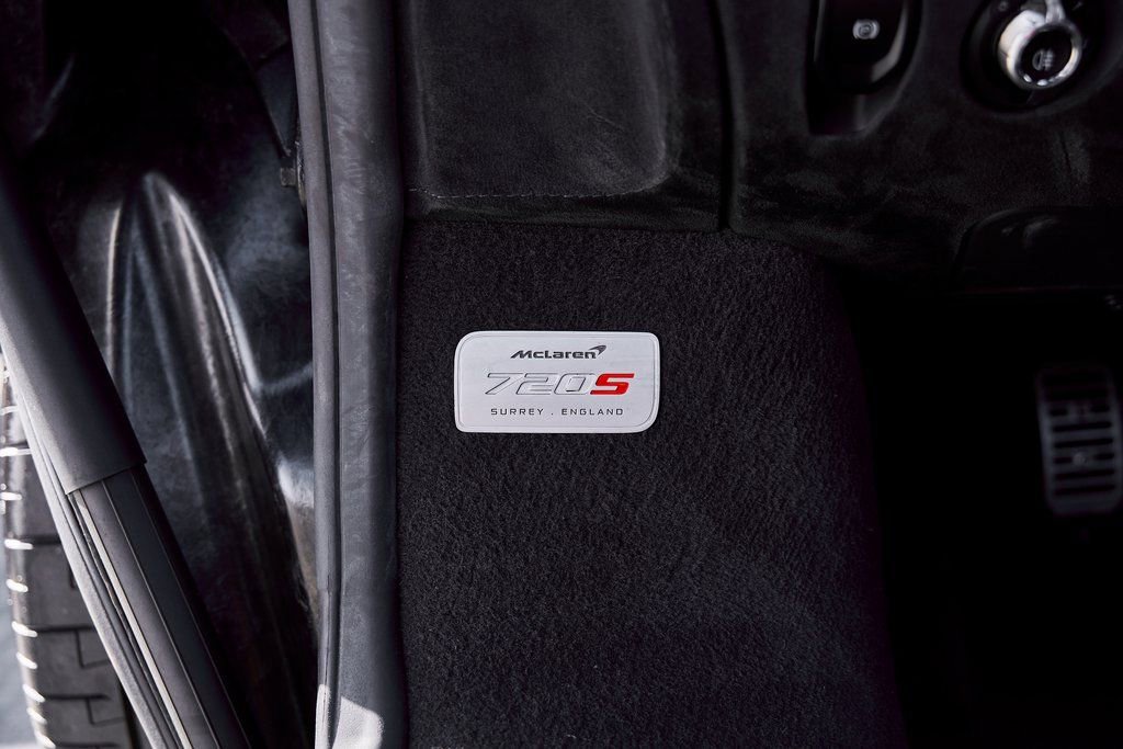 Used 2020 McLaren 720S Spider image 36