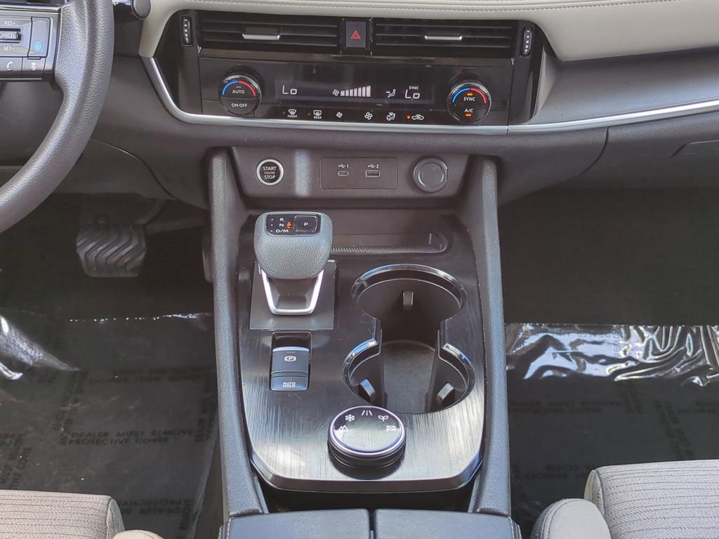 Used 2021 Nissan Rogue SV image 28