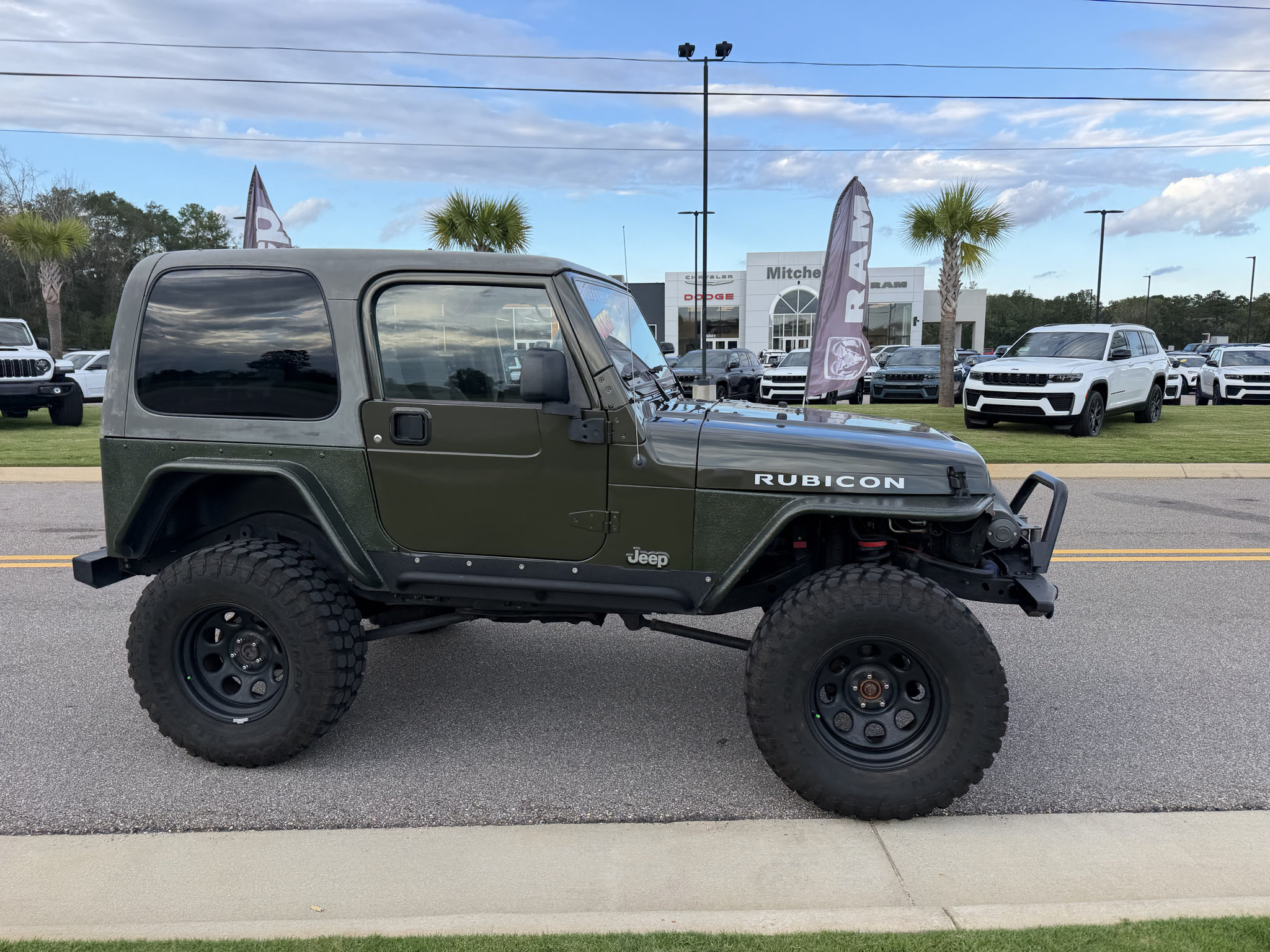 Used 2006 Jeep Wrangler Rubicon AWD/4WD image 2