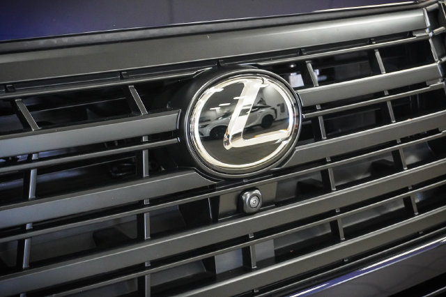 Used 2026 Lexus GX 550 w/ Accessory Package (2T) AWD/4WD image 27