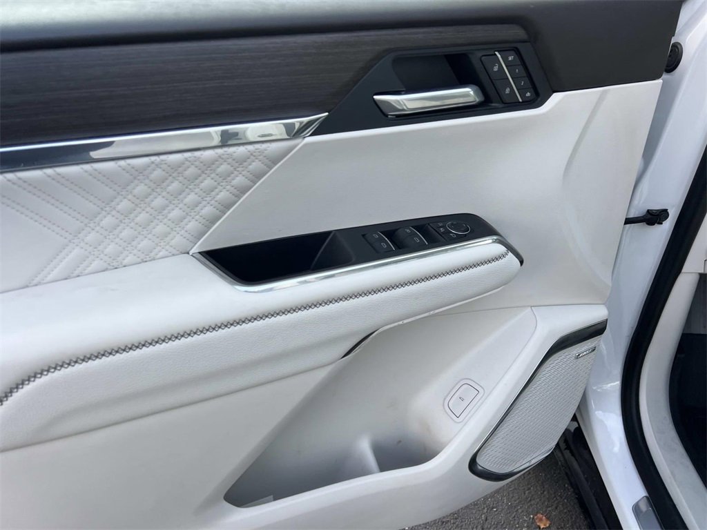 Certified 2024 GMC Acadia Denali w/ LPO, Floor Liner Package image 15