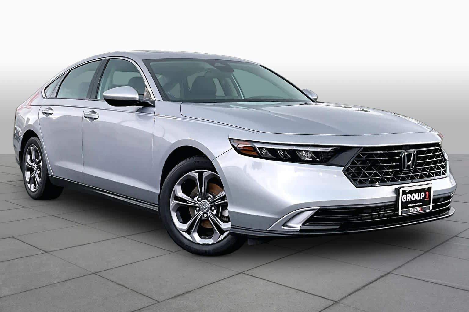 Used 2023 Honda Accord EX image 3